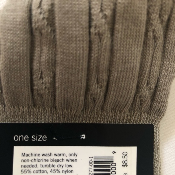 Men’s Banana Republic socks - Picture 2 of 3